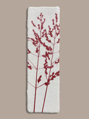 Marque-page artisanal en papier fait main avec empreinte végétale naturelle