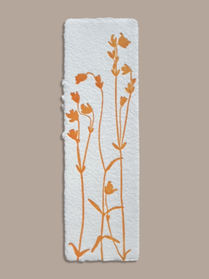 Marque-page artisanal, réalisé en série à la main. Inspiré d'une vraie plante.